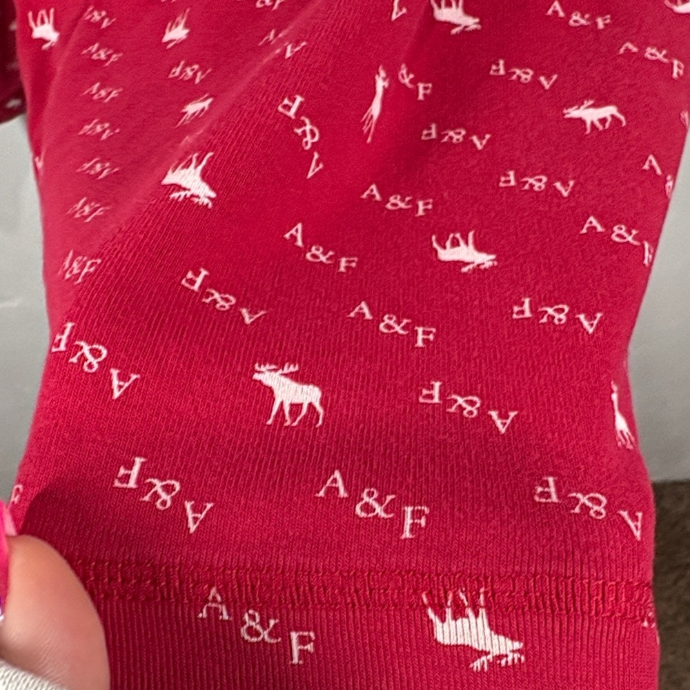 Abercrombie & Fitch red moose print longe pants size xs - Picture 4 of 9